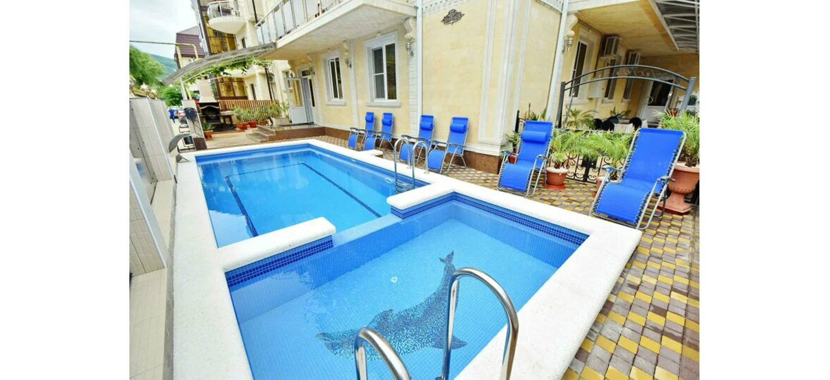 Отель «Лакис» 1