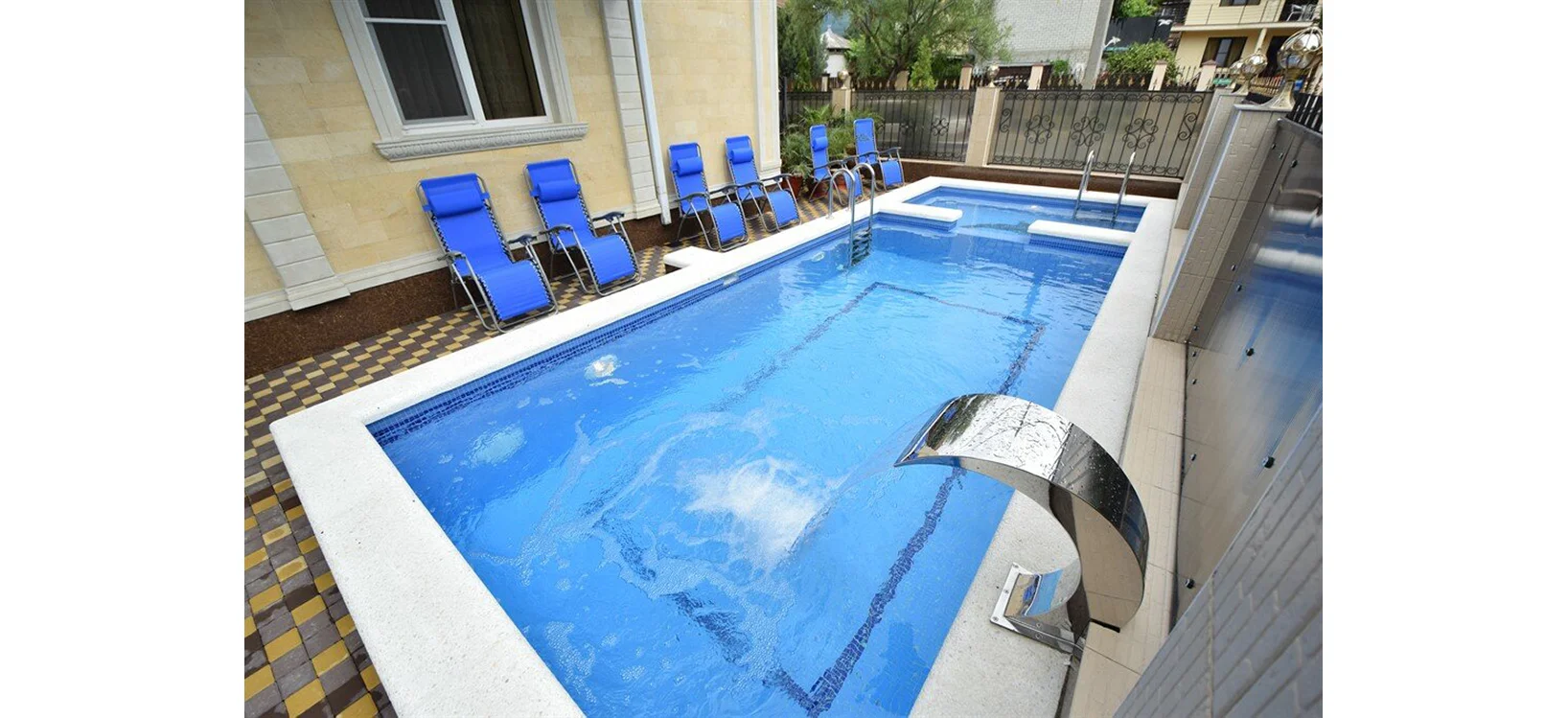 Отель «Лакис» 2