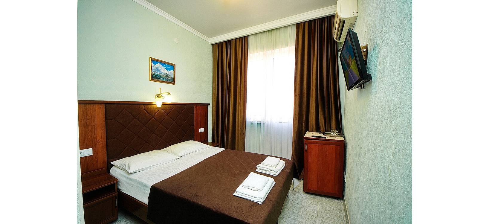 Отель «Лакис» 5