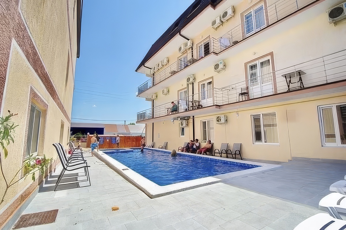 Отель Константинополь в Кабардинке