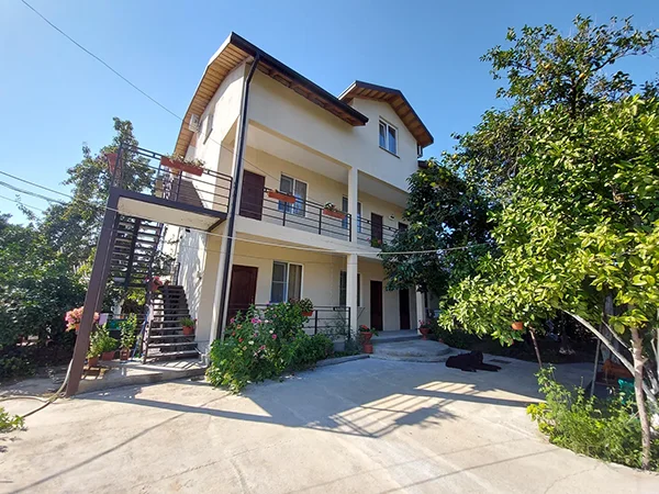 Гостевой дом Лето в Алахадзы: цены и описание