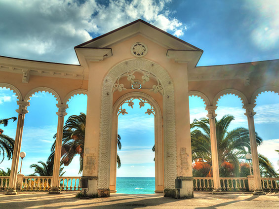 Каллонада в Гагре